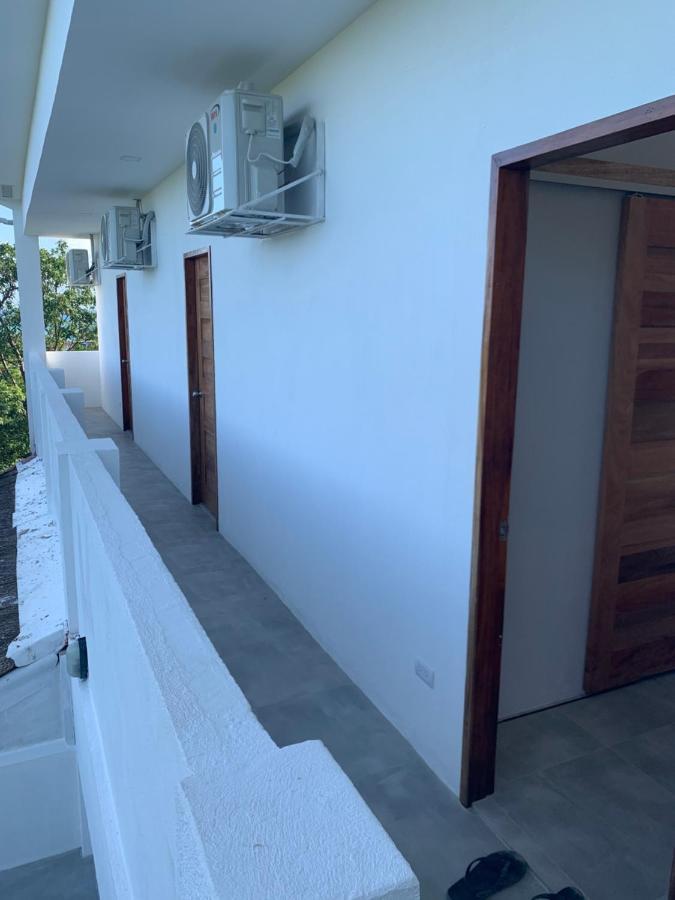 Hotel Crown Malapascua Extérieur photo