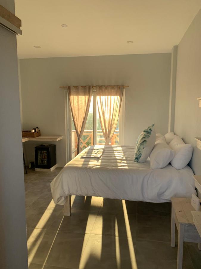 Hotel Crown Malapascua Extérieur photo