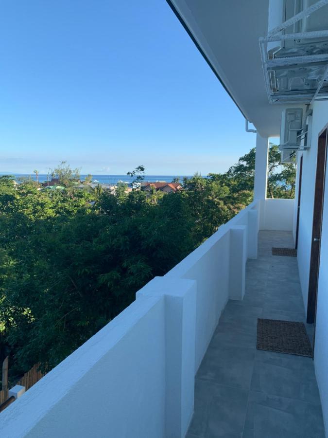 Hotel Crown Malapascua Extérieur photo